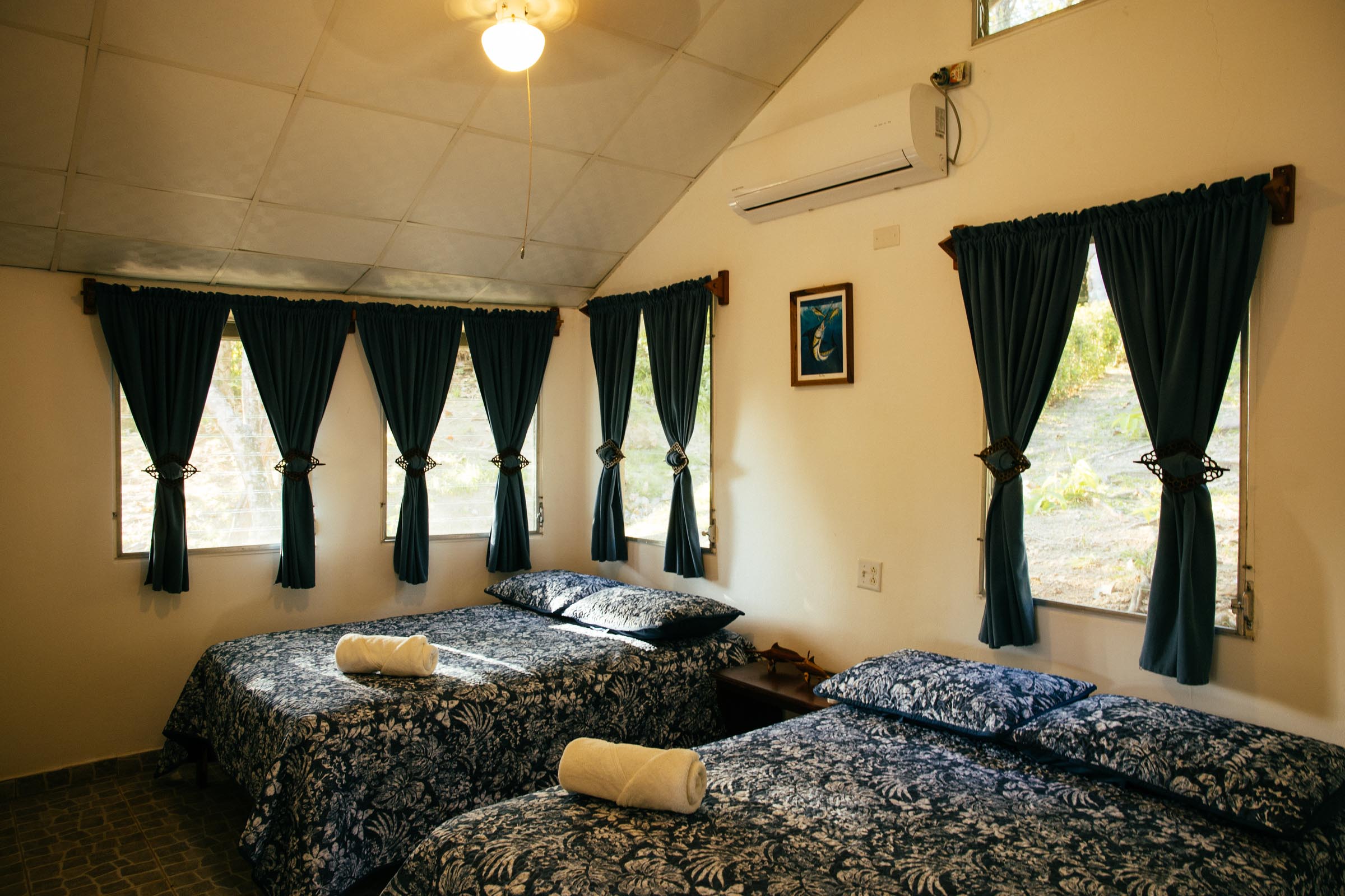 Ocean view bungalows at Tucan Lodge Panama
